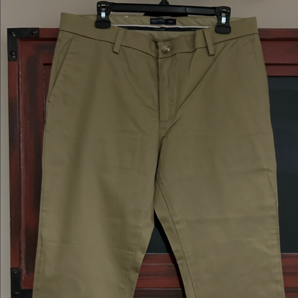 Dockers Men's Tan Chinos